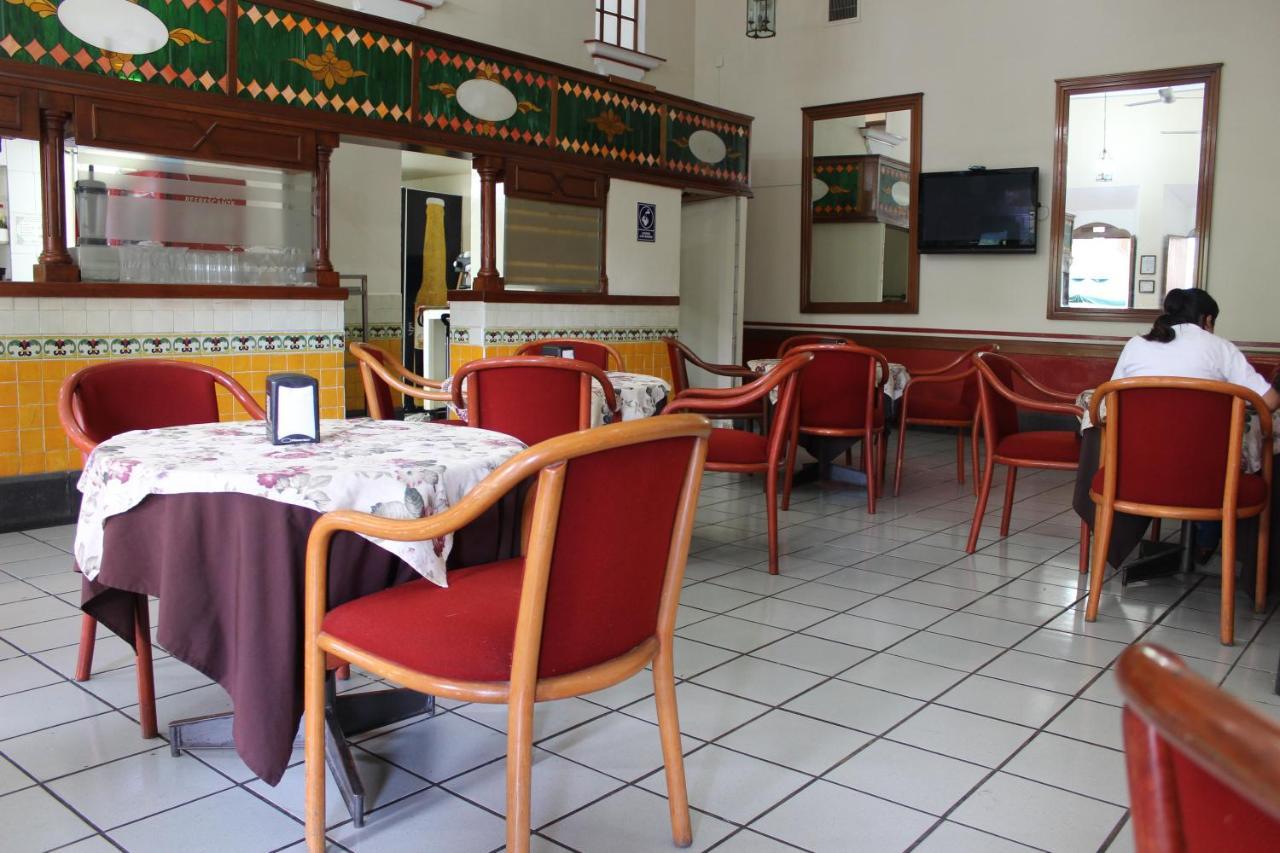 Hotel Concierge Plaza Colima Exterior foto
