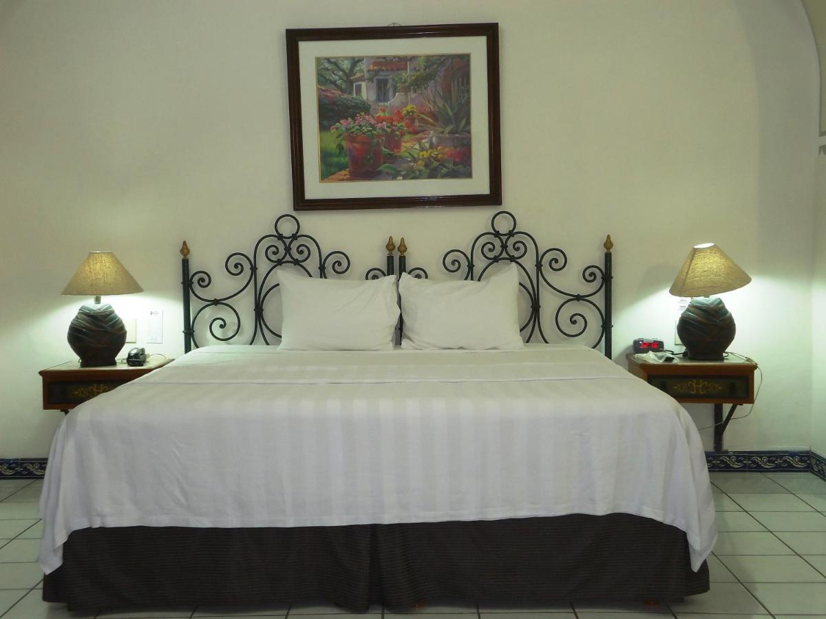 Hotel Concierge Plaza Colima Exterior foto