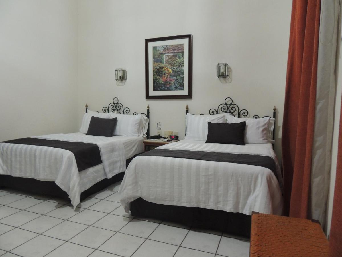 Hotel Concierge Plaza Colima Exterior foto